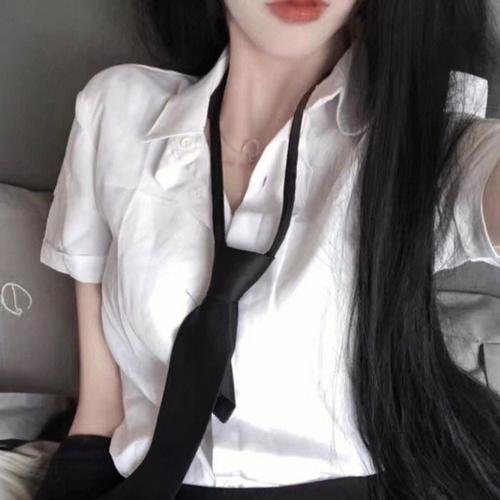 锁锁美同学@提不起劲